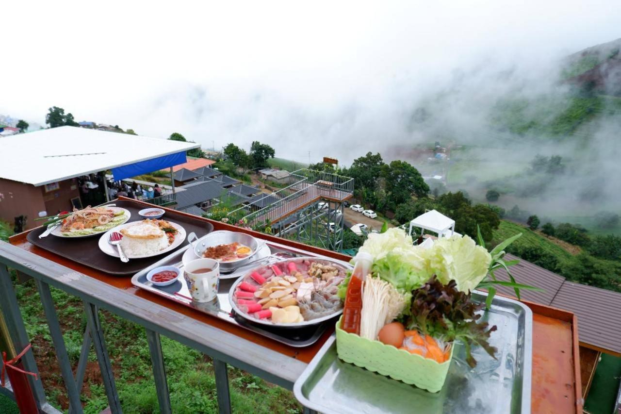 Hotel ภูเบิกฟ้า แคมป์ปิ้ง Mon Jam Esterno foto